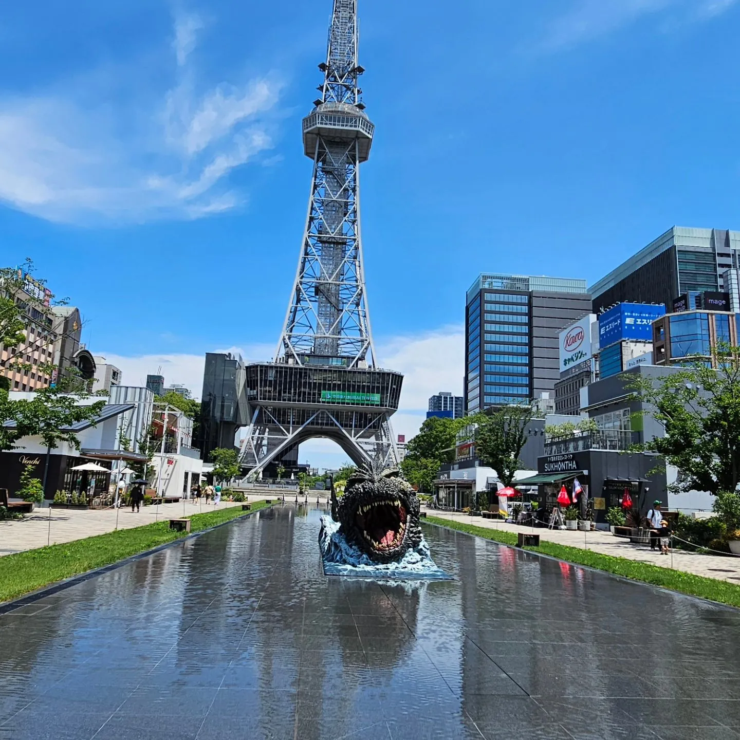 今日は、栄のGODZILLAを見てから名駅でウロウロ