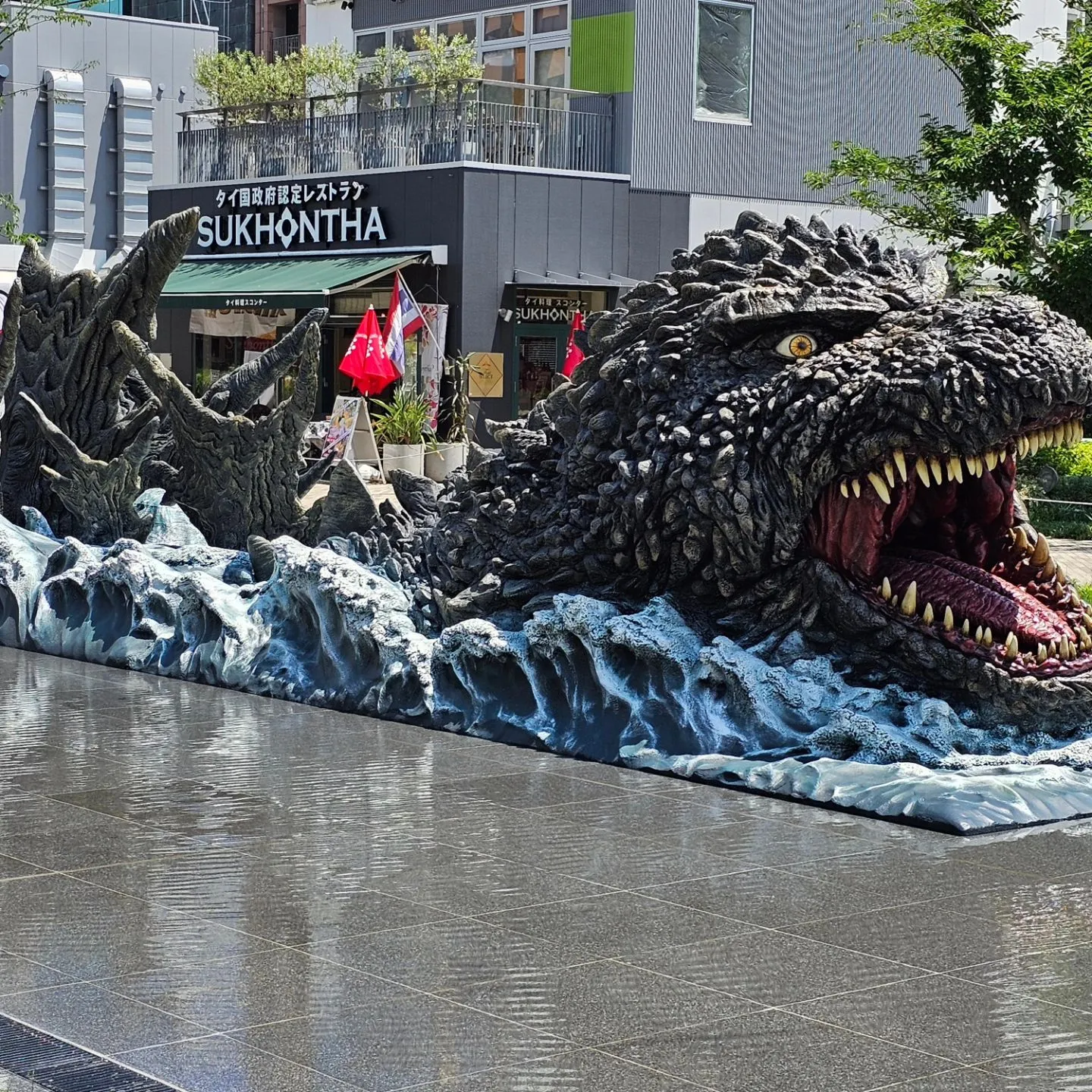 今日は、栄のGODZILLAを見てから名駅でウロウロ