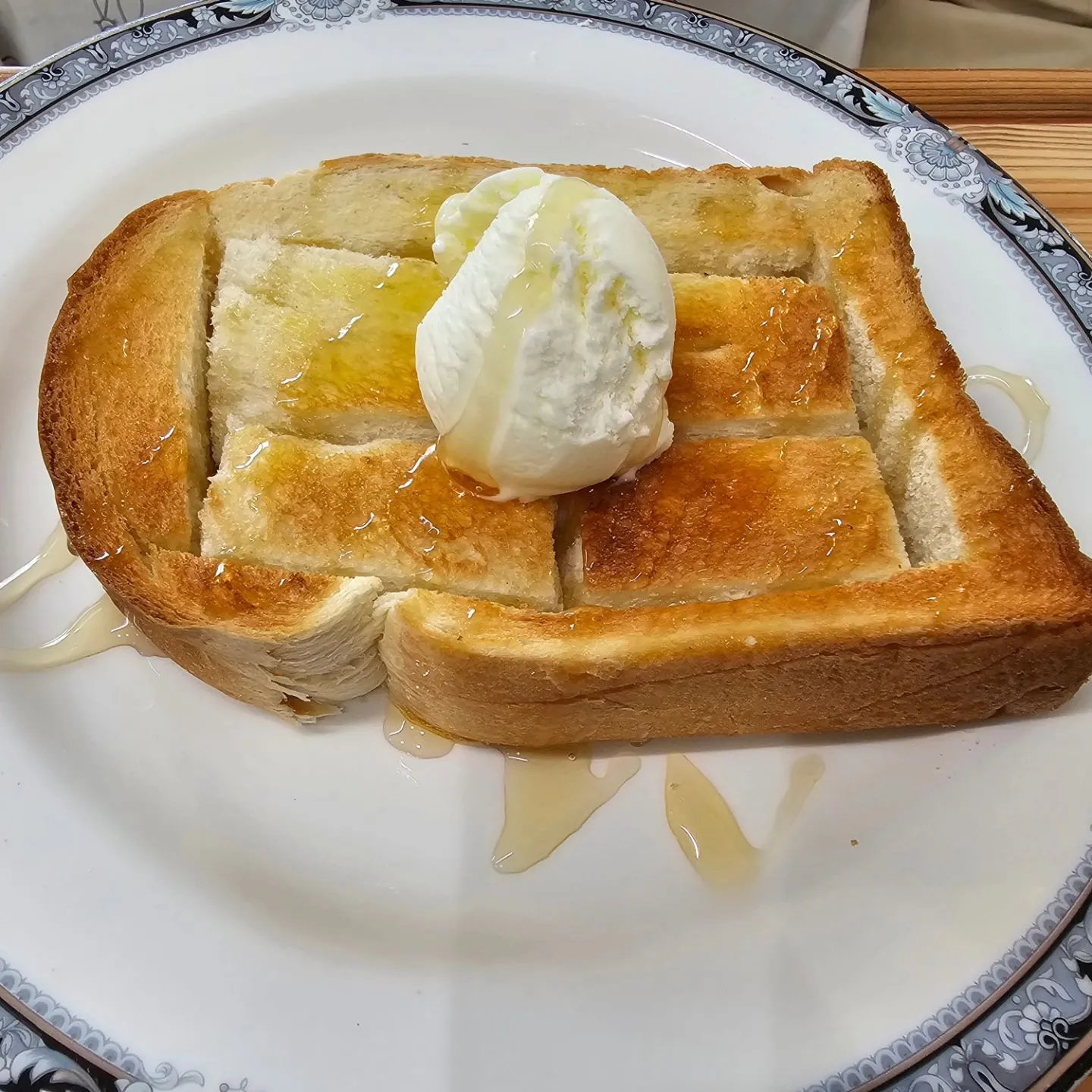 喫茶店、カフェ・カレイドです